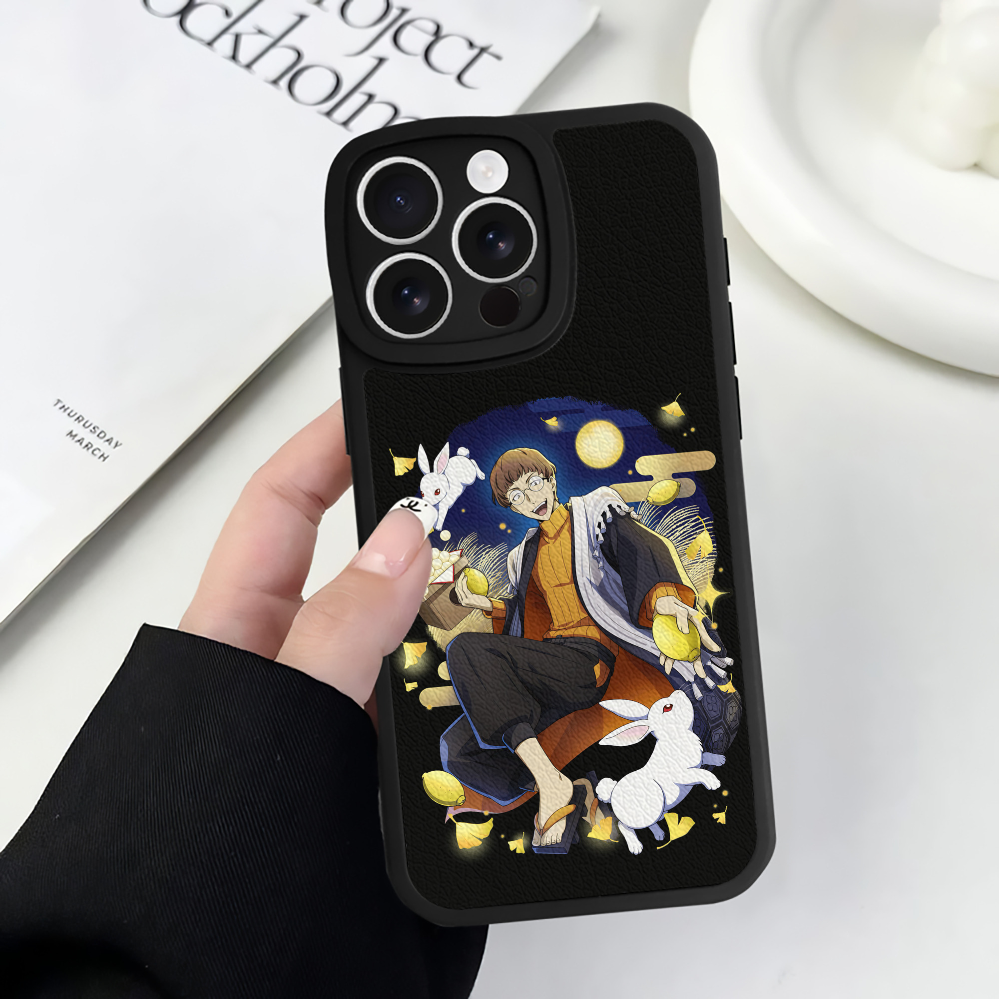 （画像用） 文豪ストレイドッグス Bungo Stray Dogs 【iPhone 16シリーズ対応】シリコンスマホケース（レザー調） 材質：シリコン